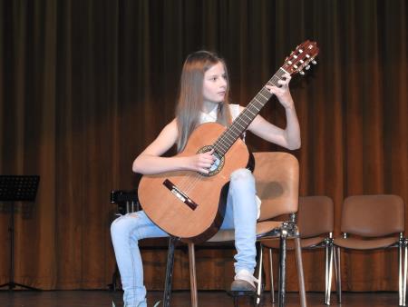 Letni nastop učencev Glasbene šole Slavka Osterca Ljutomer, dislociranega oddelka Razkrižje, 17.5.2016 15